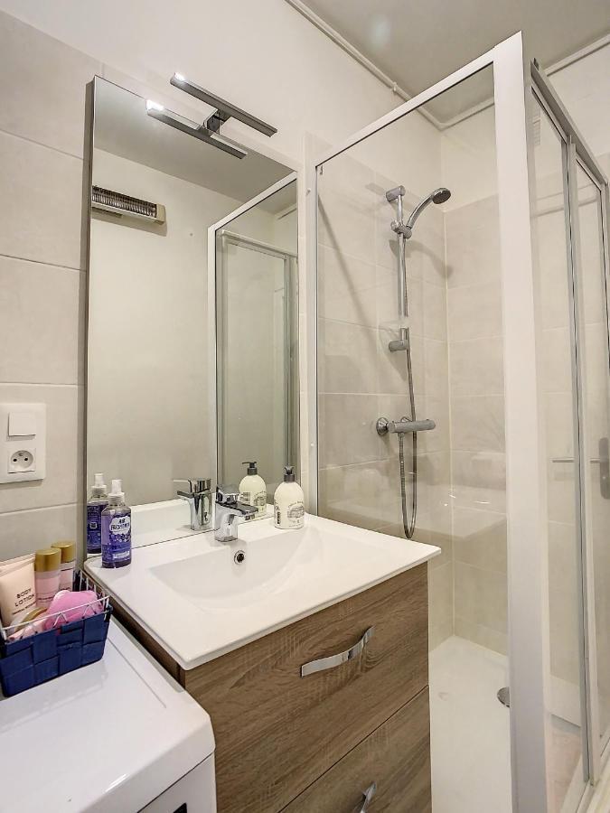 Appartement JOLI STUDIO MEUBLÉ TOUT ÉQUIPÉ HYPER CENTRE WiFi à Troyes Extérieur photo