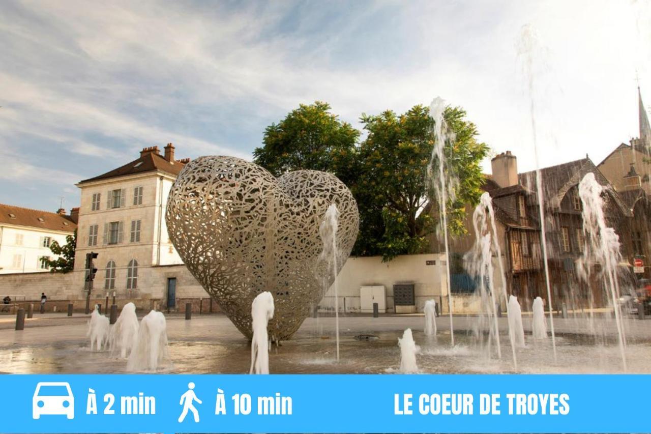 Appartement JOLI STUDIO MEUBLÉ TOUT ÉQUIPÉ HYPER CENTRE WiFi à Troyes Extérieur photo
